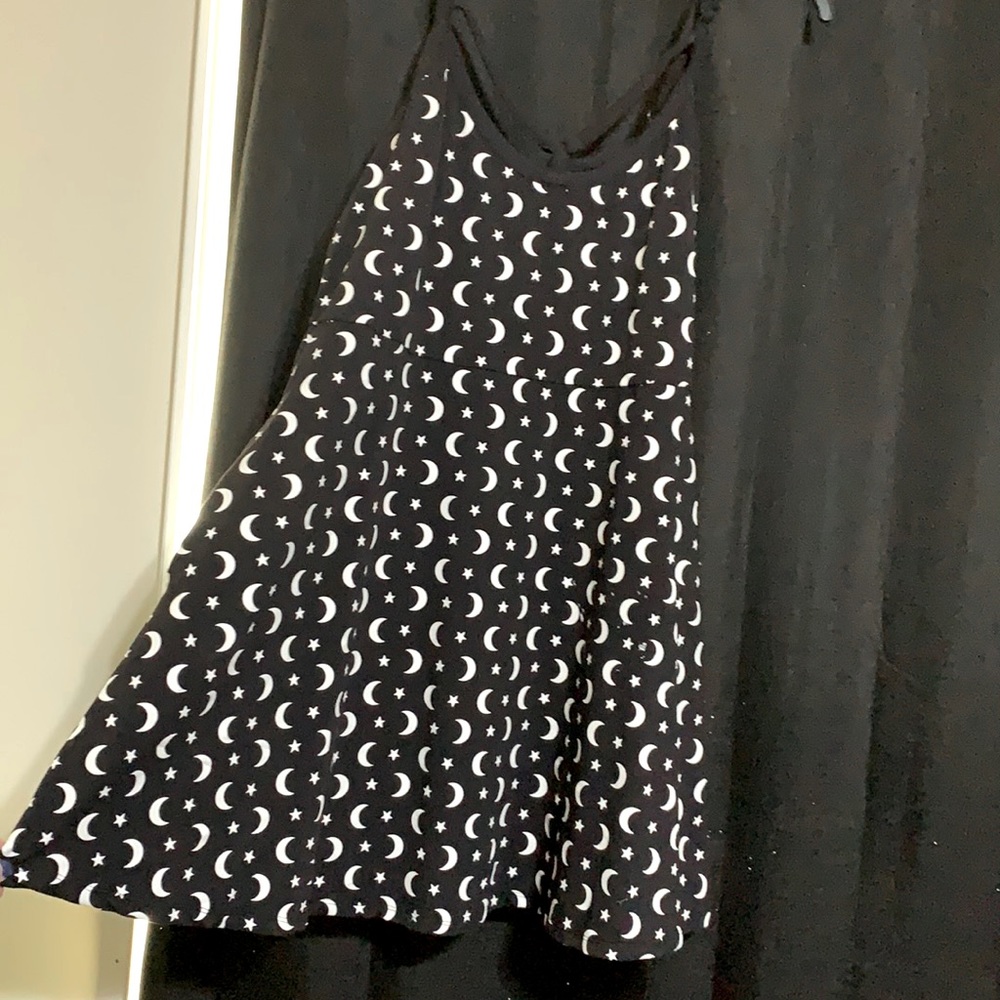 Cute Moon & Stars Dress w/Pockets!